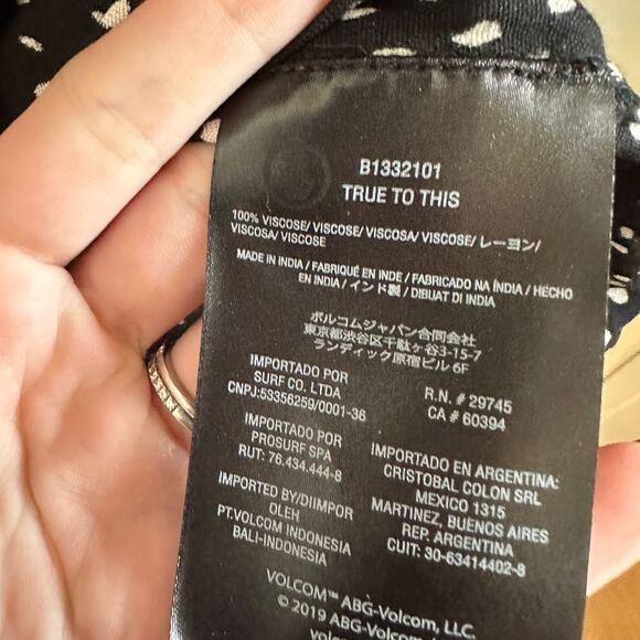 NWT Volcom Flower Trip Wrap Dress - Picture 12 of 13